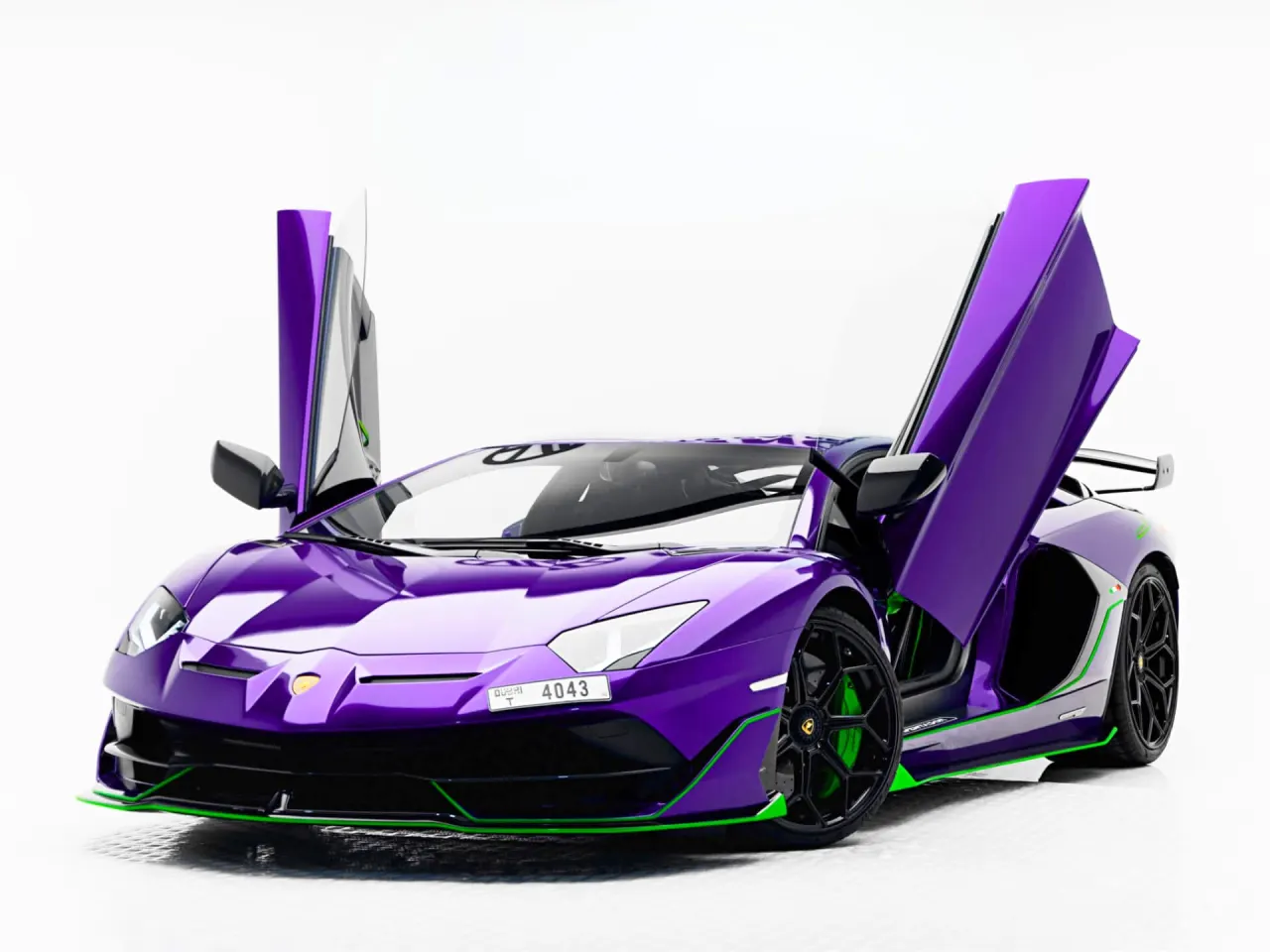Lamborghini Aventador SVJ — Limited Edition Supercar